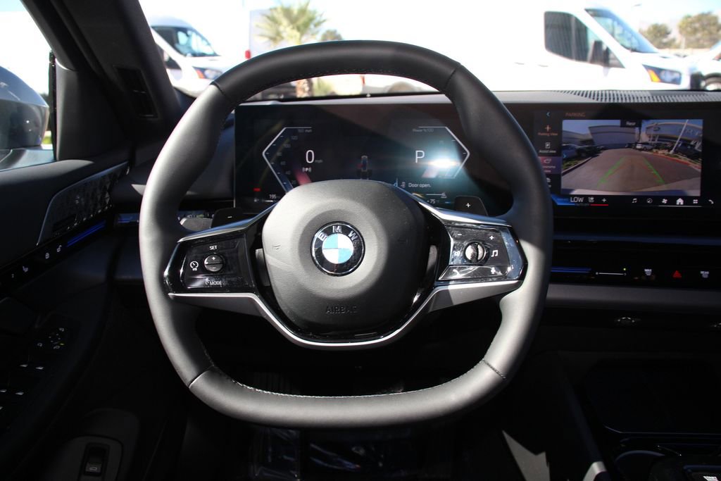 Used 2025 BMW 530i image 15