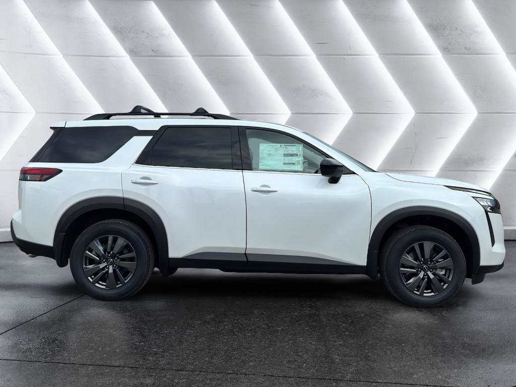 New 2026 Nissan Pathfinder SV image 9
