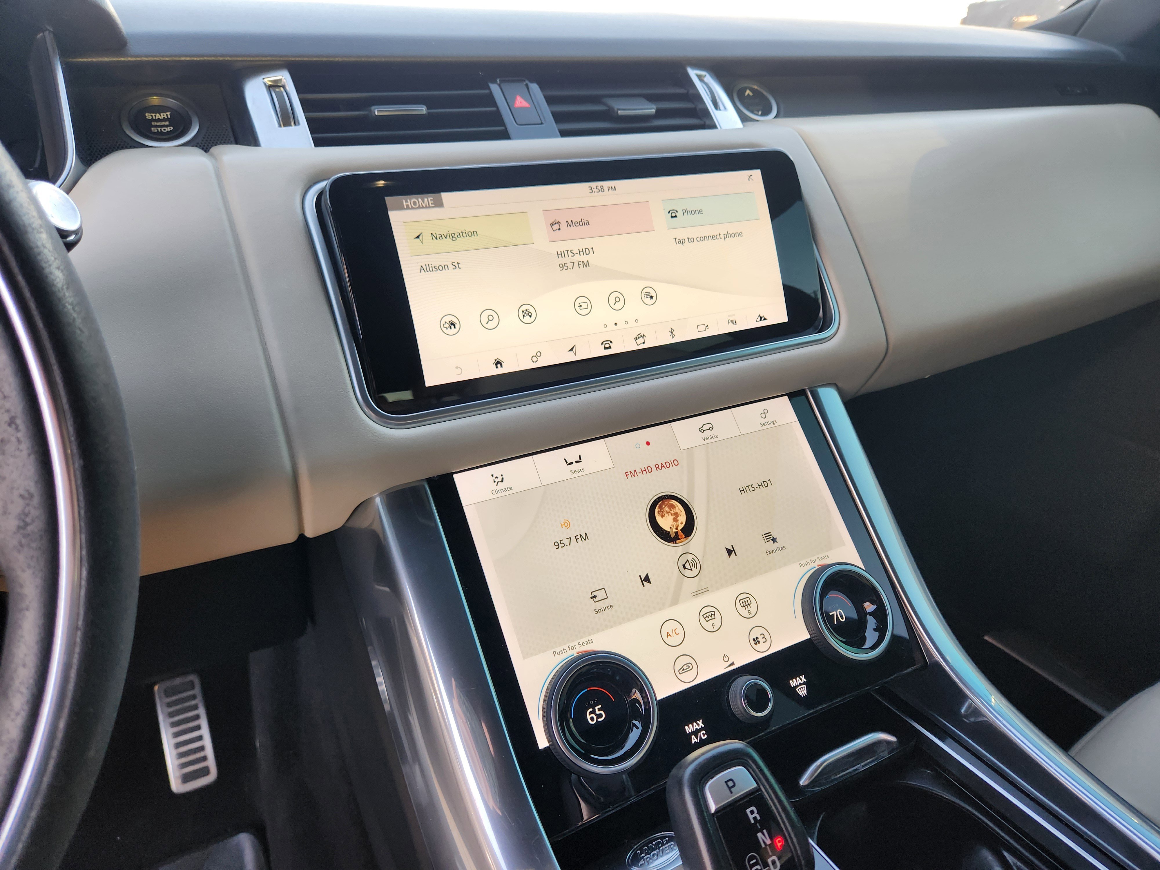 Used 2020 Land Rover Range Rover Sport HST image 10