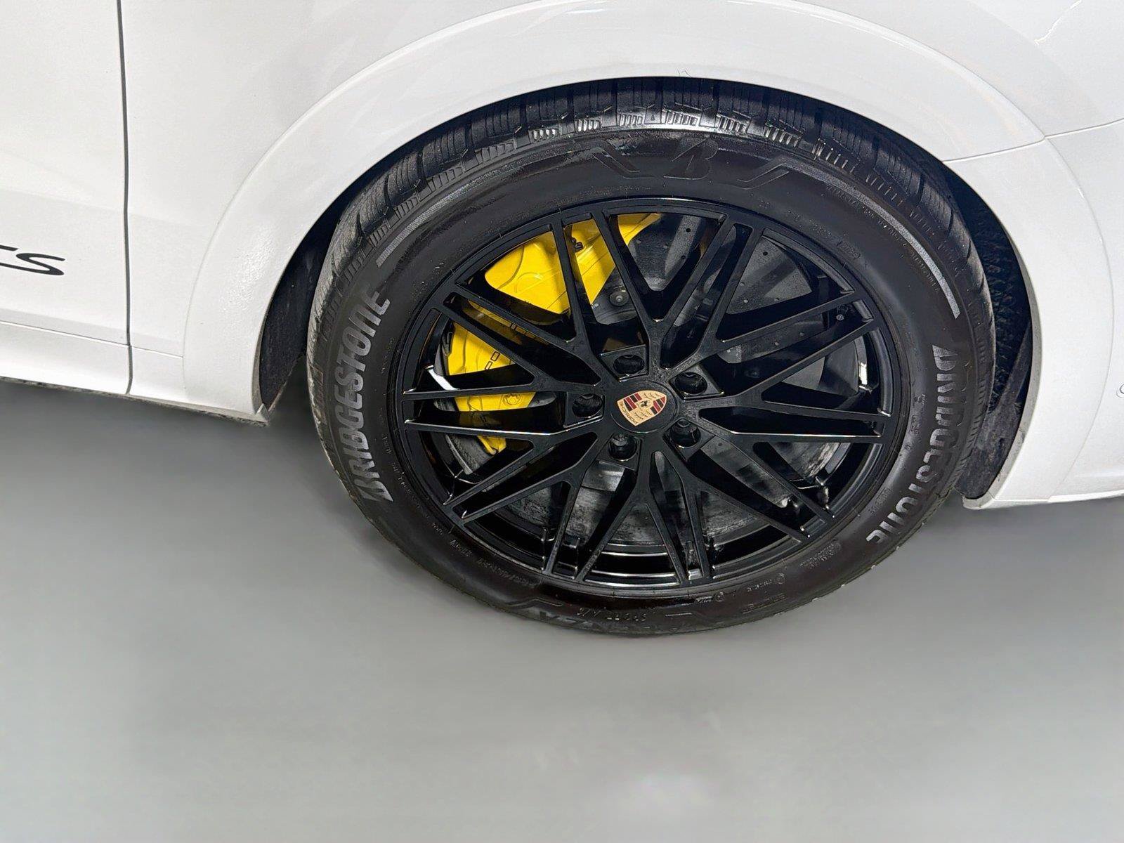 Used 2026 Porsche Cayenne GTS AWD/4WD image 14