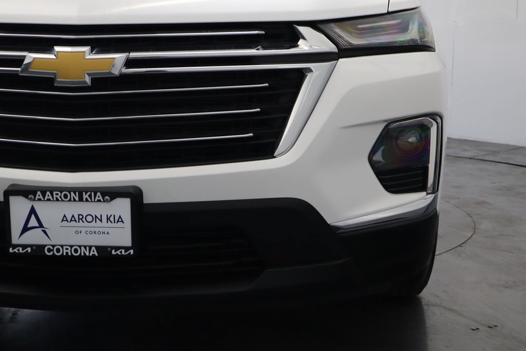 Used 2023 Chevrolet Traverse LT FWD image 8