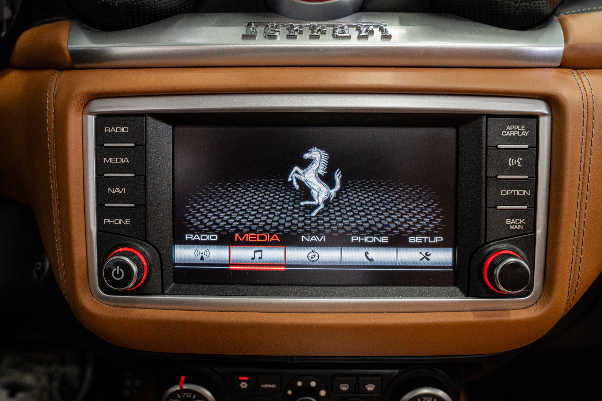 Used 2017 Ferrari California T RWD image 35