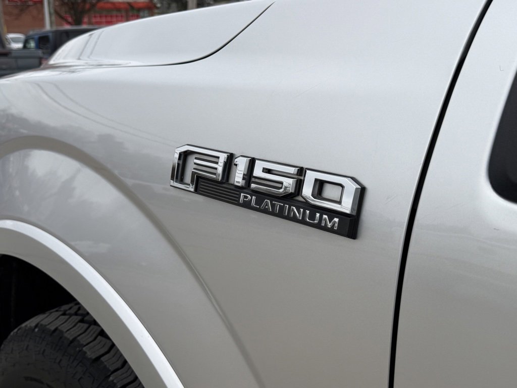 Used 2016 Ford F150 Platinum w/ Equipment Group 701A Luxury image 11