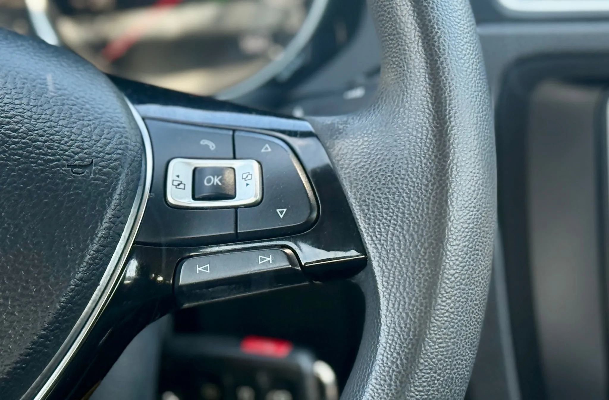 Used 2017 Volkswagen Jetta S image 17