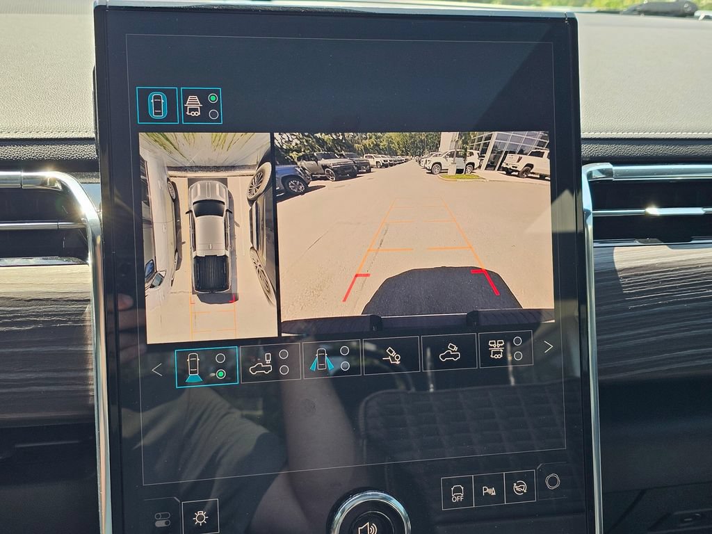 Used 2025 GMC Sierra EV Denali AWD/4WD image 32