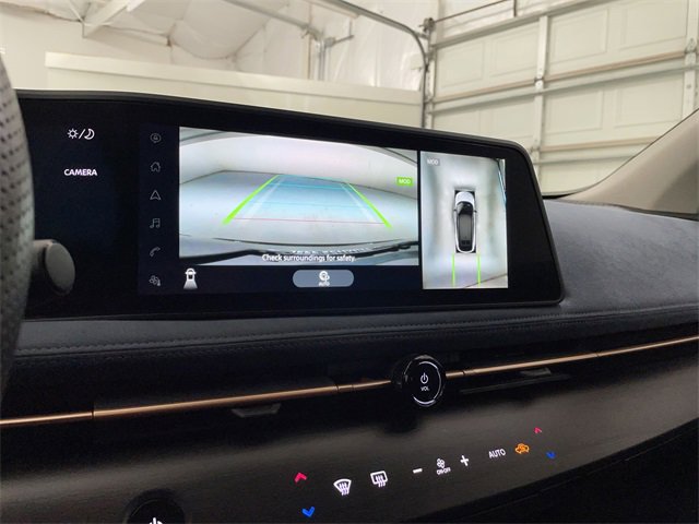 Certified 2025 Nissan Ariya Platinum image 28