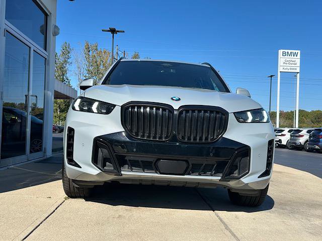 Used 2025 BMW X5 xDrive40i AWD/4WD image 2