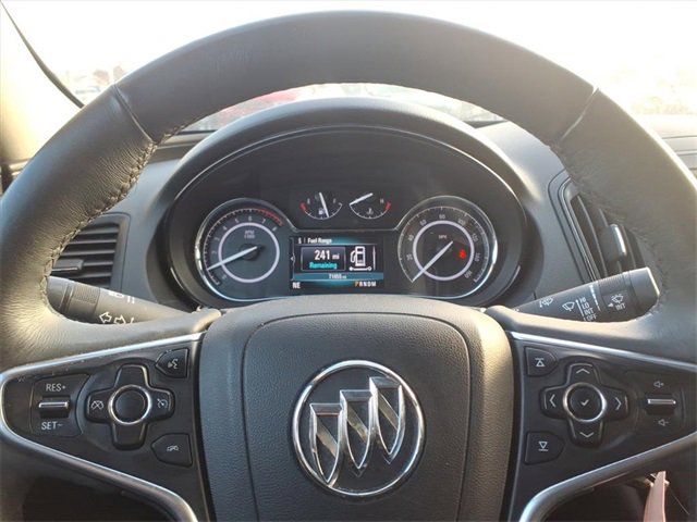 Used 2017 Buick Regal Sport Touring image 20