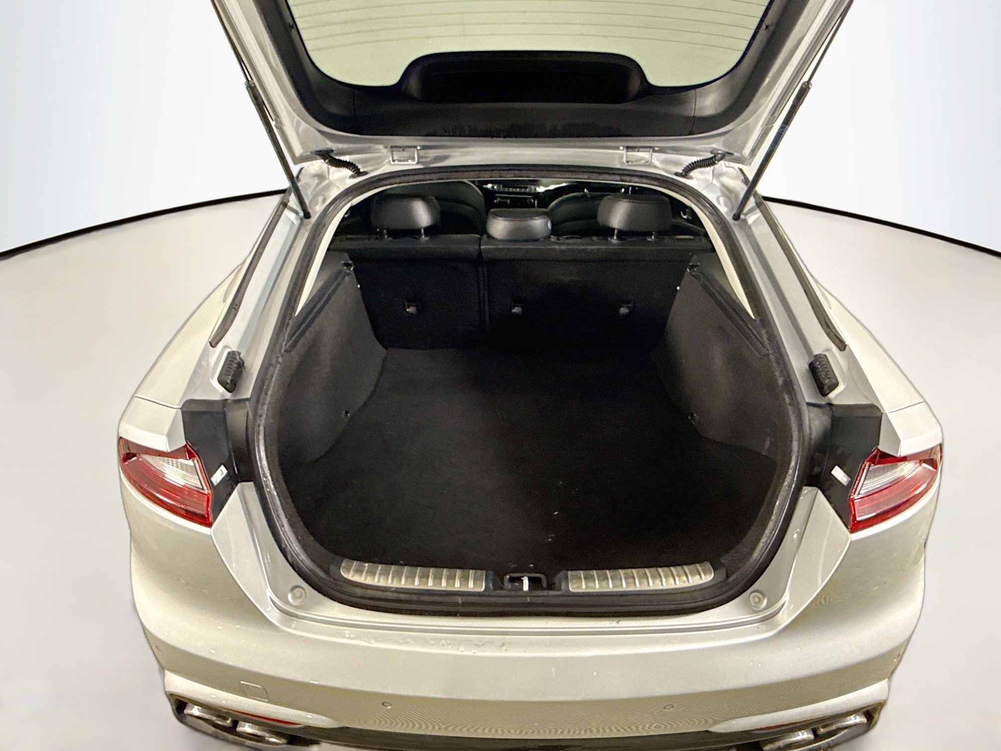 Used 2018 Kia Stinger image 35