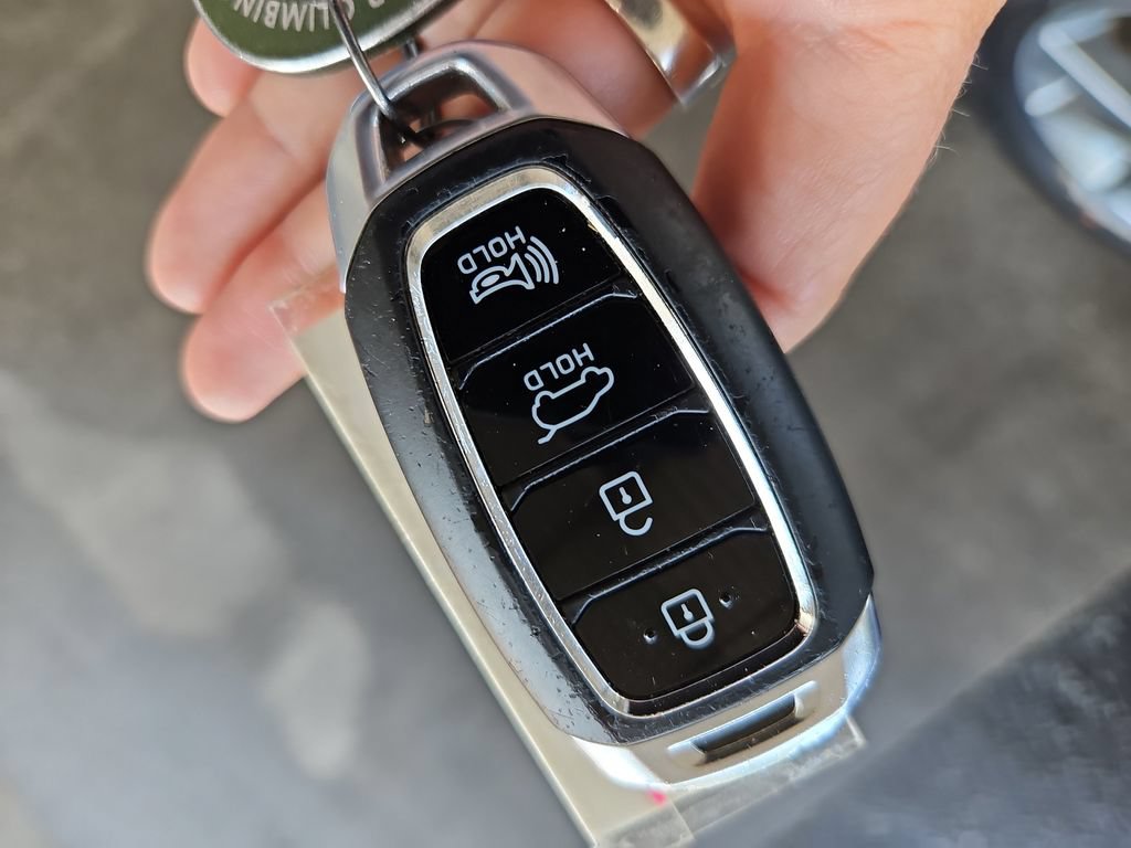Used 2019 Hyundai Santa Fe Limited FWD image 41