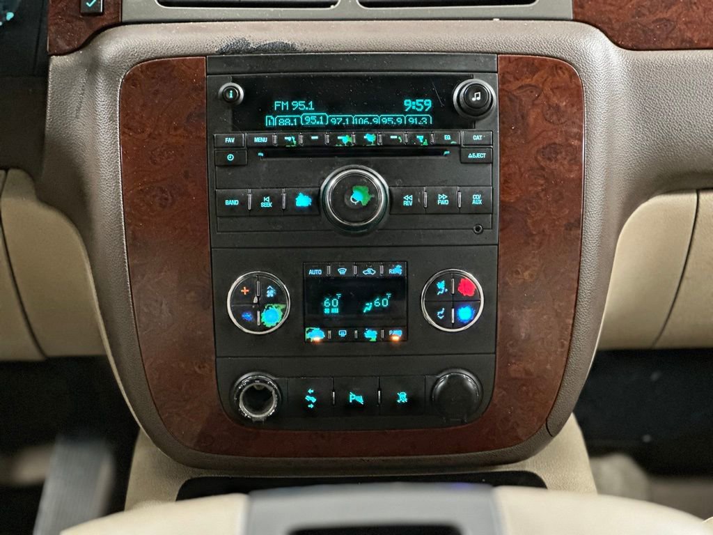 Used 2010 Chevrolet Tahoe LT image 6