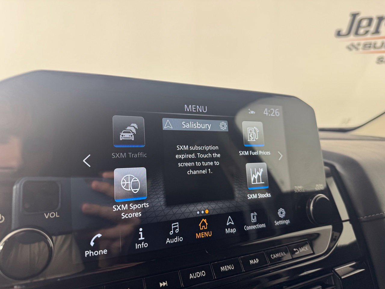 Used 2024 Nissan Pathfinder SL AWD/4WD image 16