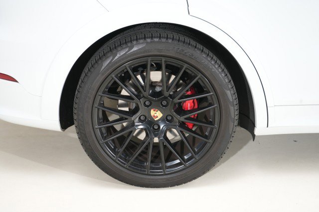 Used 2021 Porsche Cayenne GTS AWD/4WD image 30