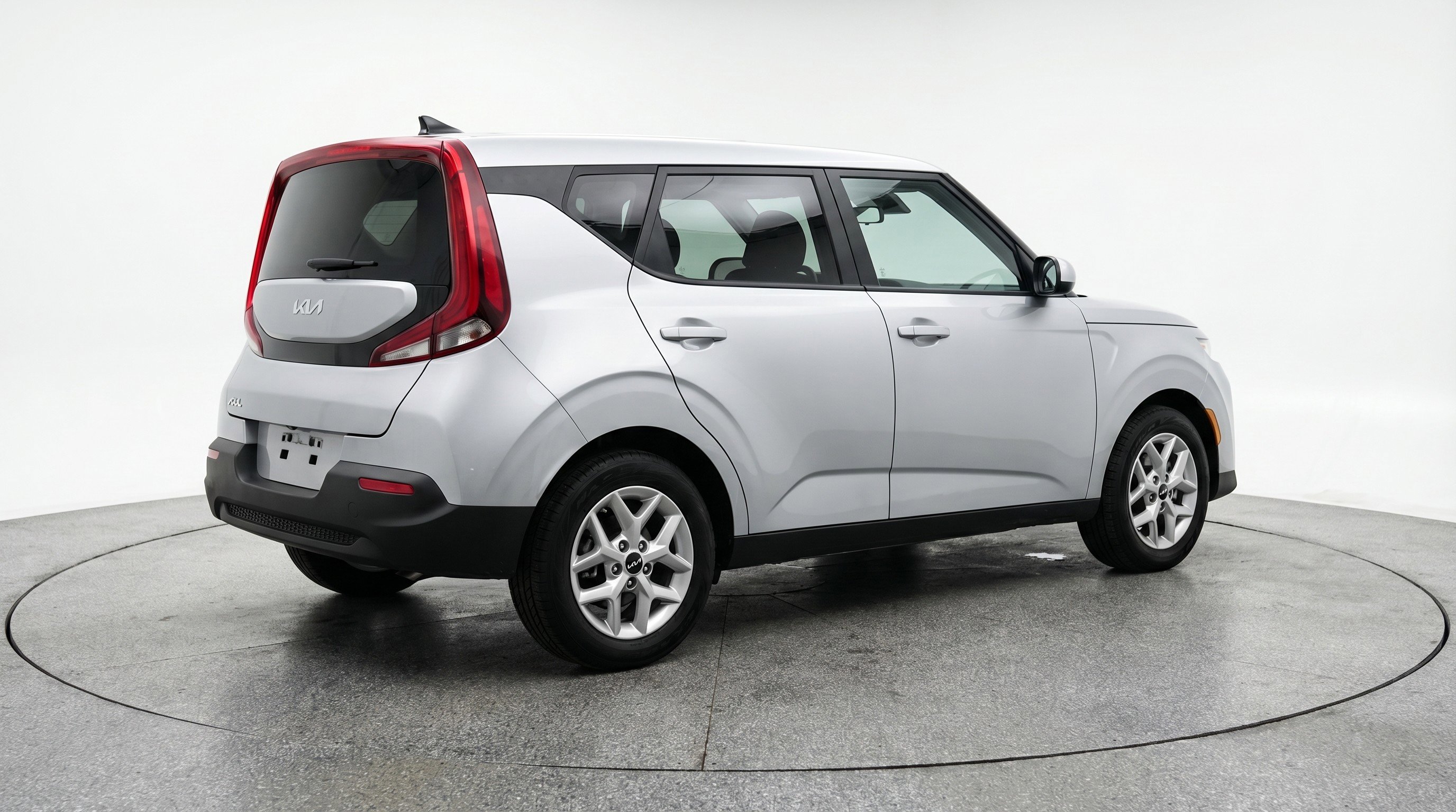 Used 2025 Kia Soul LX w/ LX Technology Package image 9