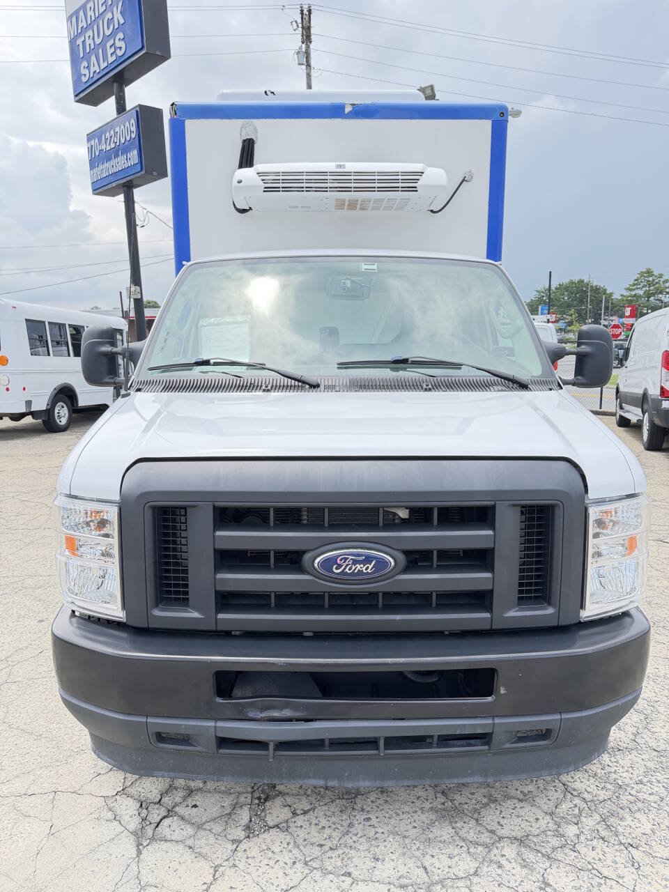 Used 2024 Ford E-350 and Econoline 350 Super Duty w/ Power Windows & Locks Group RWD image 2