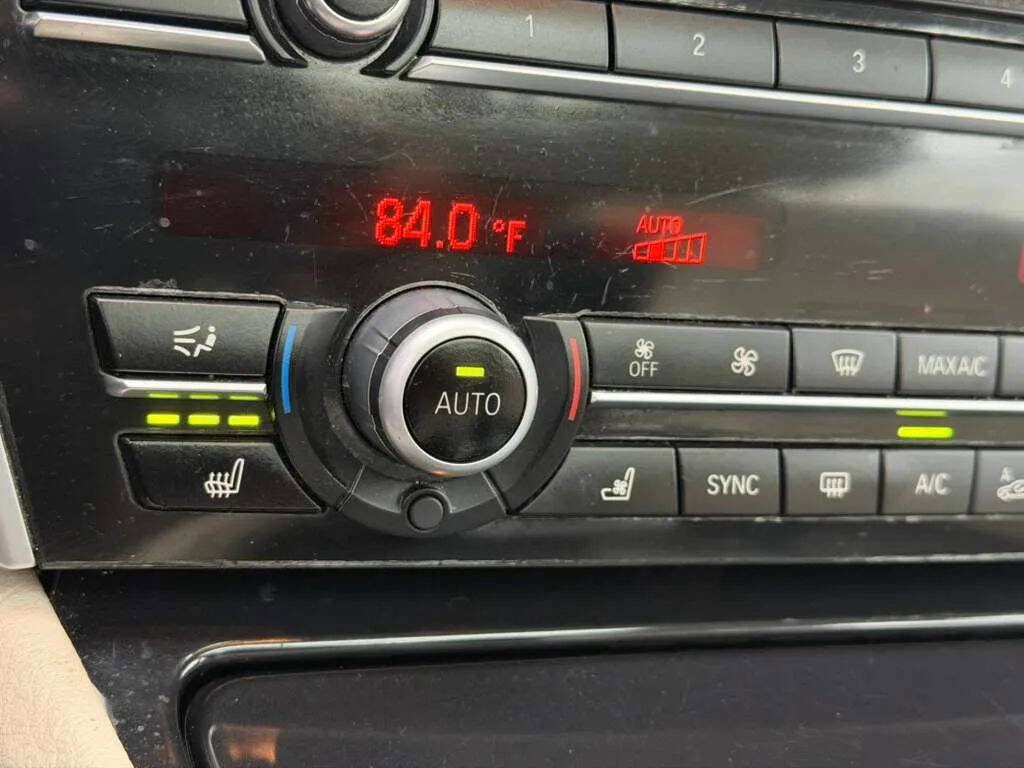 Used 2014 BMW 535i Gran Turismo xDrive image 20