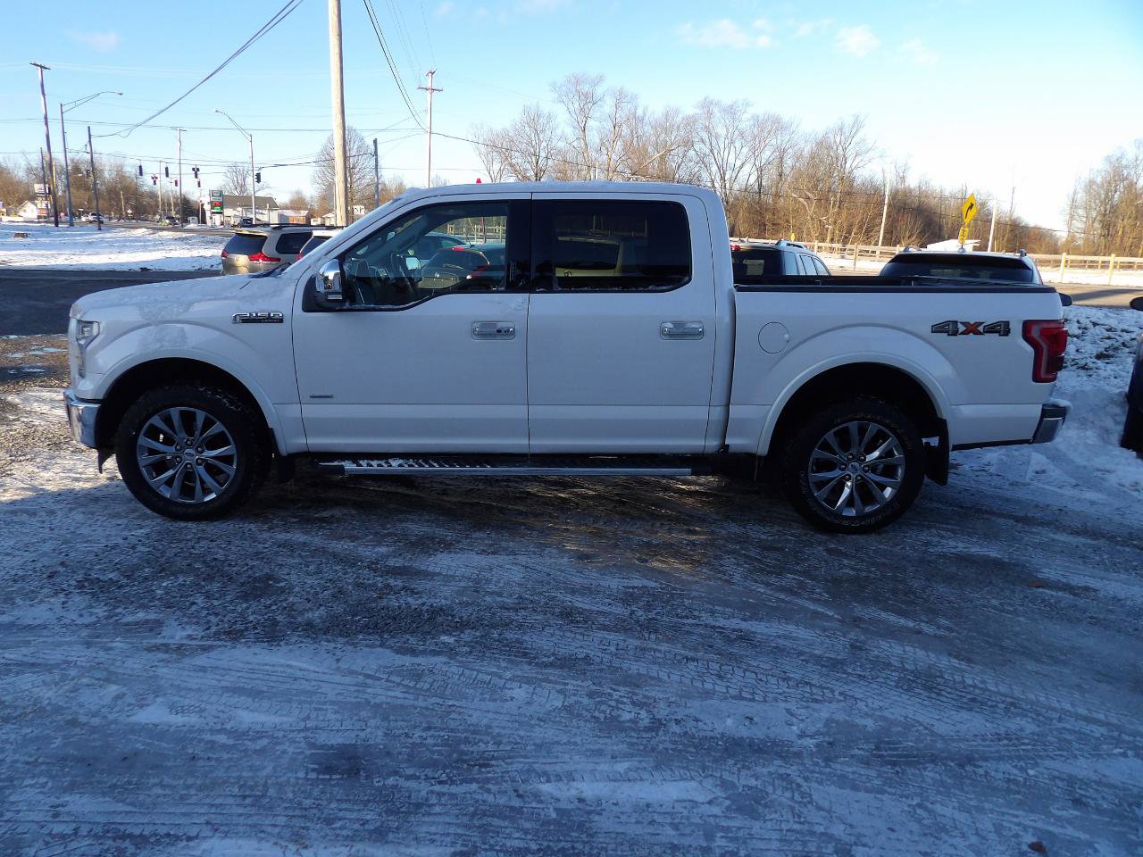 Used 2016 Ford F150 Lariat w/ Equipment Group 502A Luxury AWD/4WD image 3