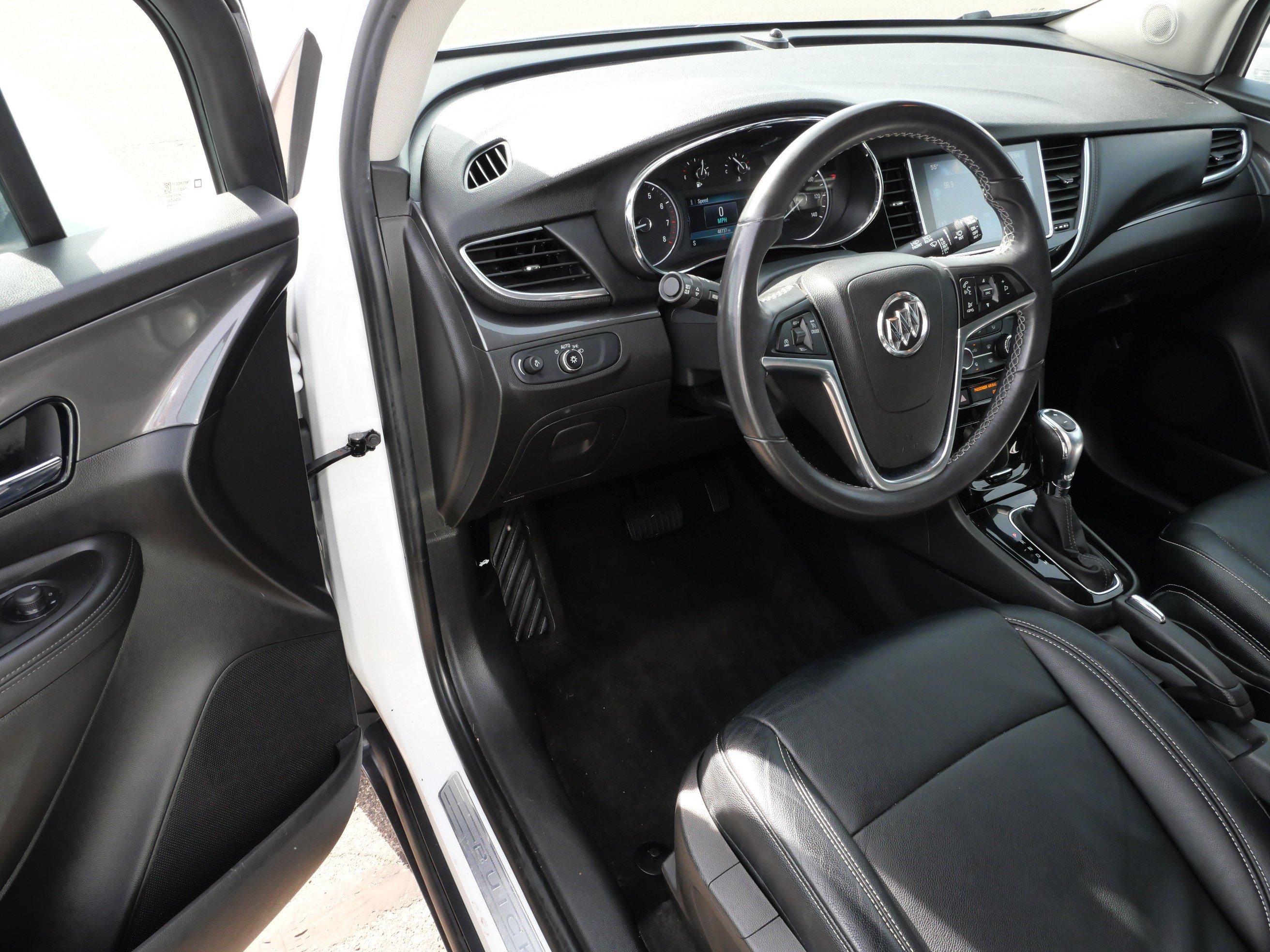 Used 2017 Buick Encore Preferred AWD/4WD image 2