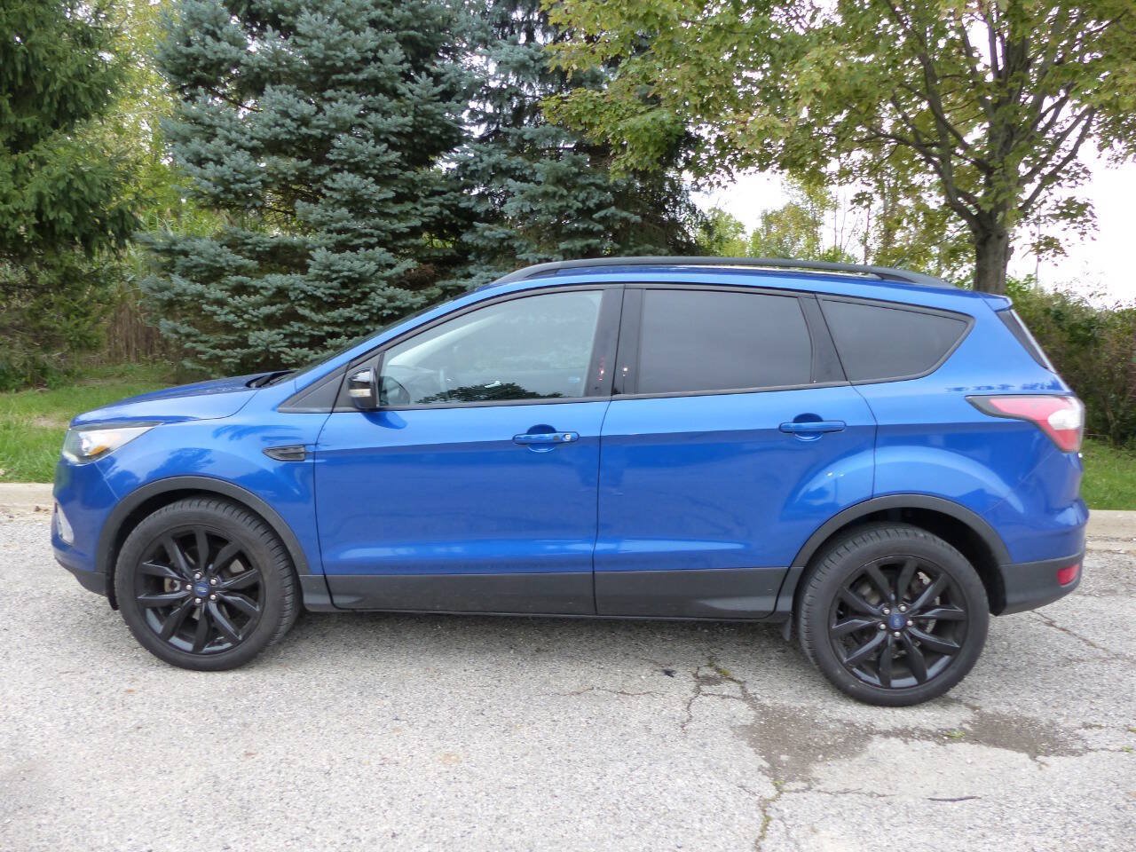 Used 2017 Ford Escape Titanium FWD image 6