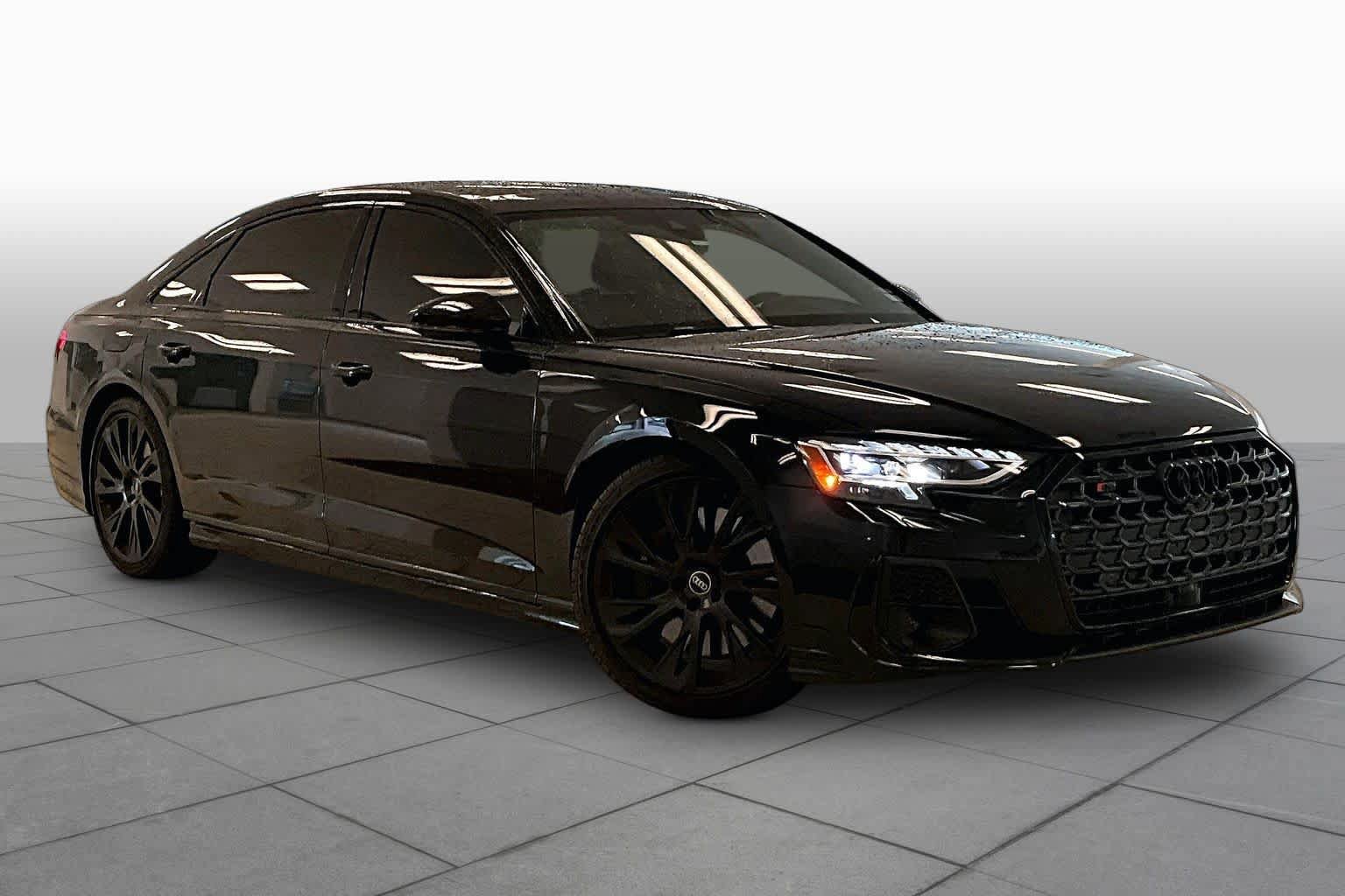 Used 2025 Audi S8 w/ Executive Package AWD/4WD image 2