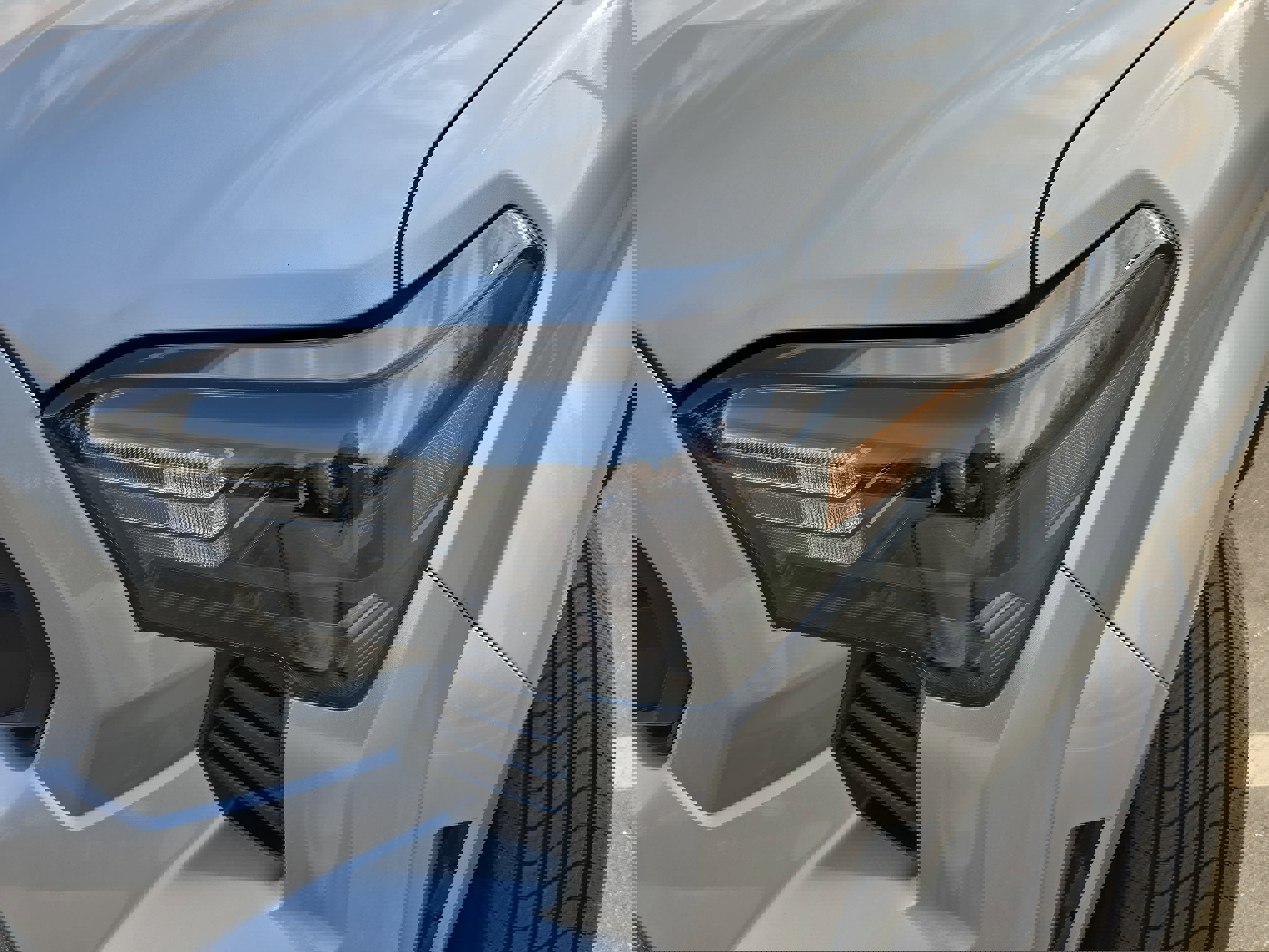 Used 2025 Toyota Tacoma SR5 image 34