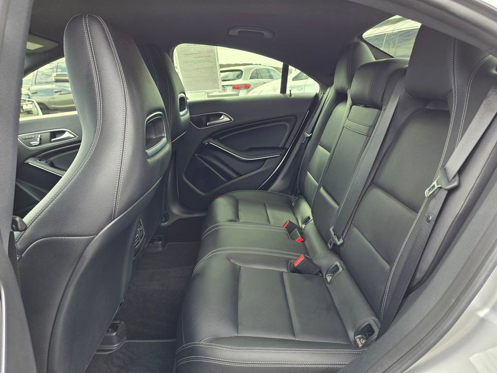 Used 2018 Mercedes-Benz CLA 250 4MATIC image 16