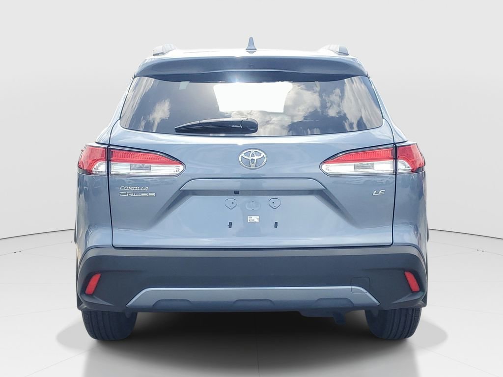 Certified 2024 Toyota Corolla Cross LE w/ Moonroof Package FWD image 6