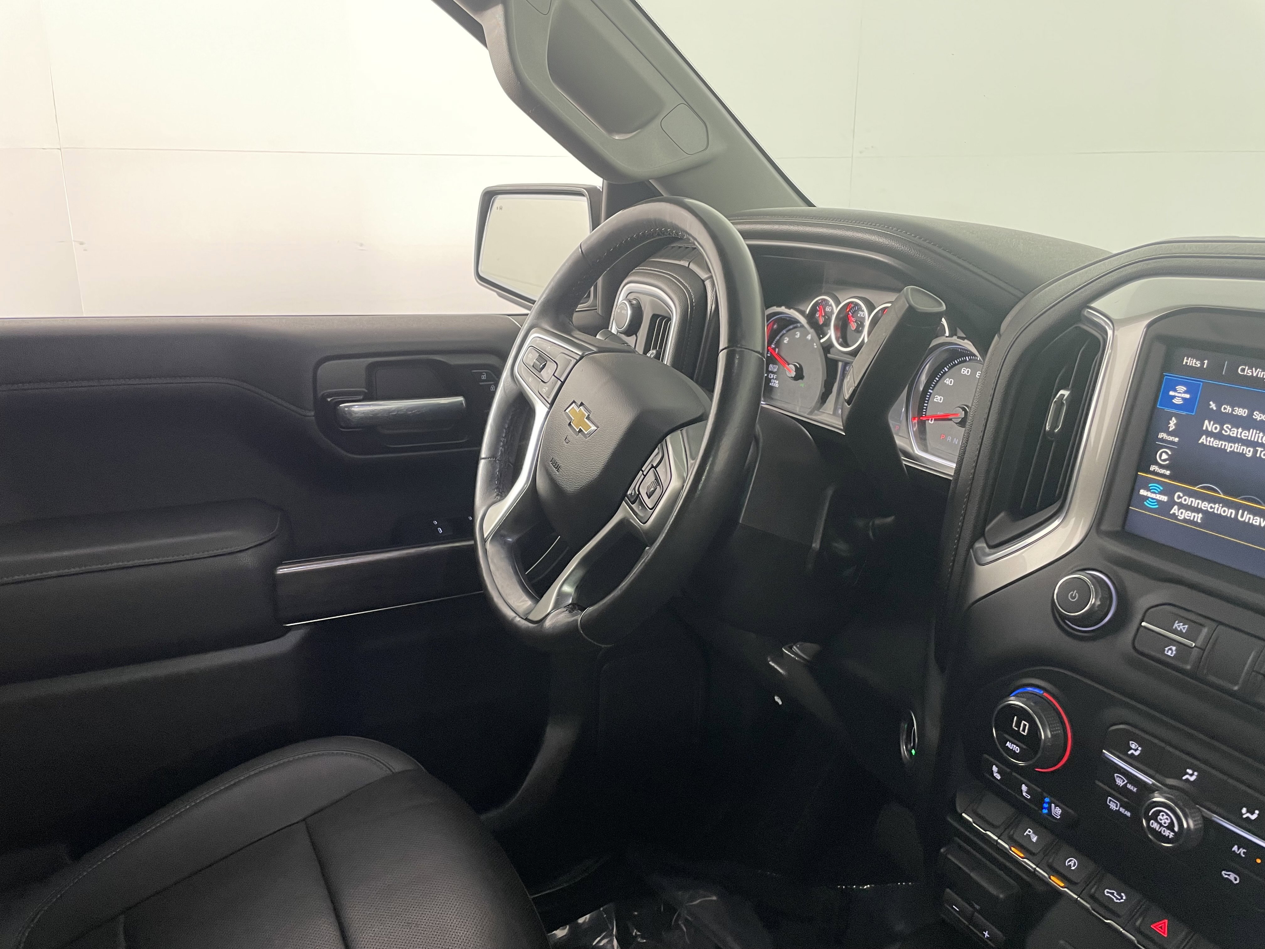 Used 2021 Chevrolet Silverado 1500 LTZ image 10