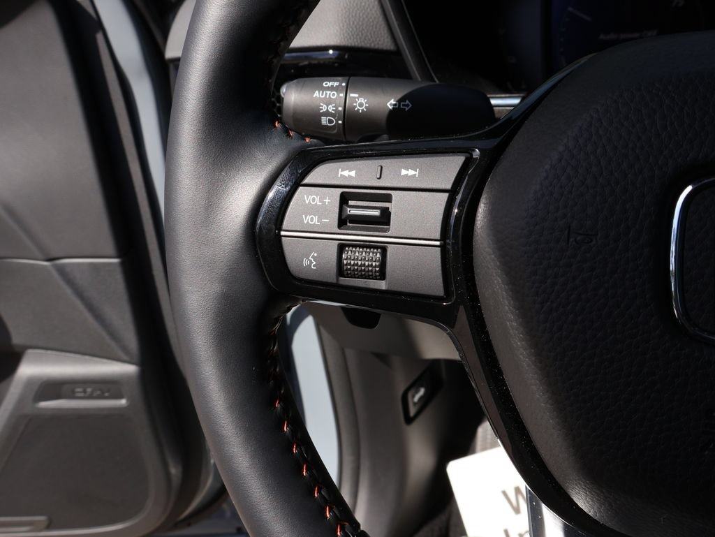 Used 2026 Honda CR-V Sport Touring image 31