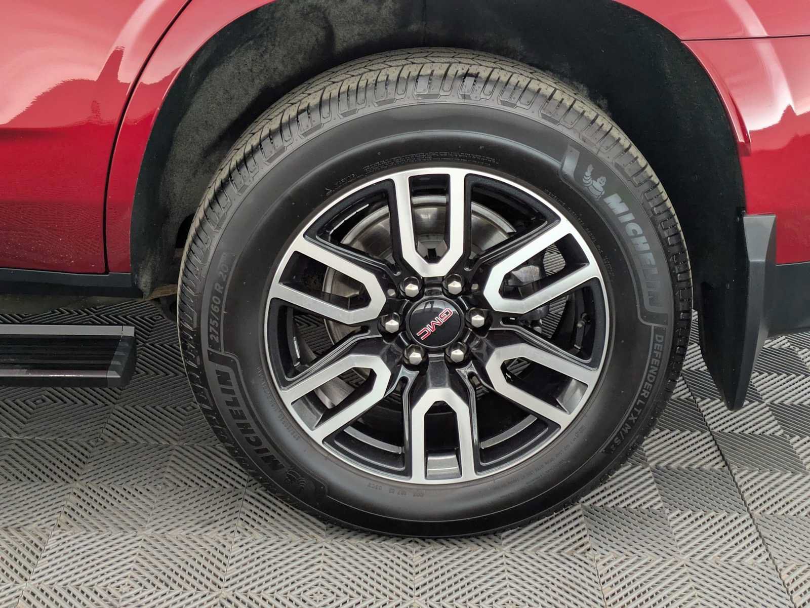Used 2022 GMC Yukon AT4 AWD/4WD image 15