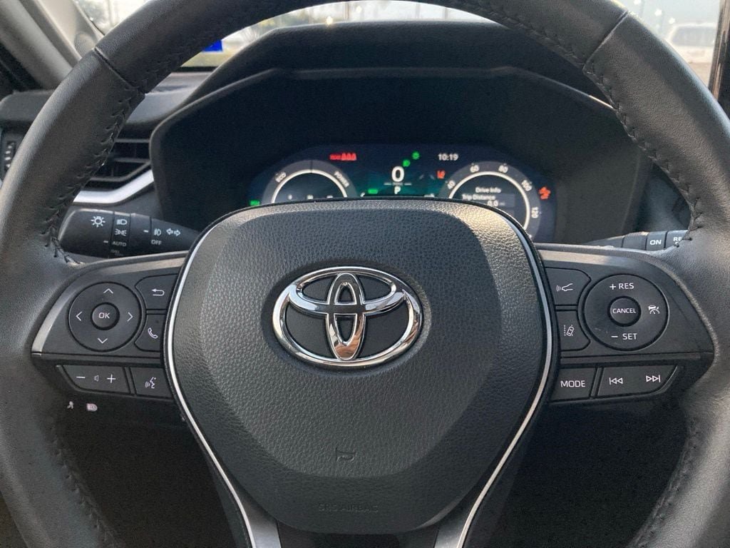 Certified 2024 Toyota RAV4 Limited AWD/4WD image 18