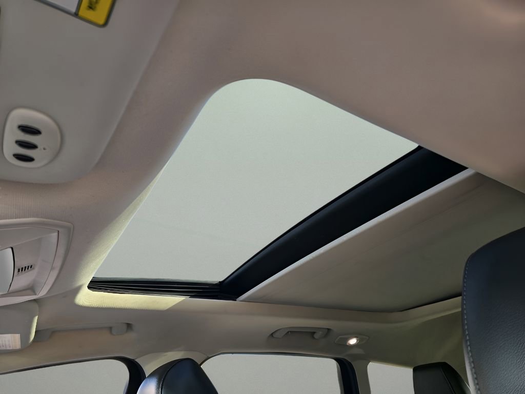 Used 2017 Ford Escape Titanium image 22