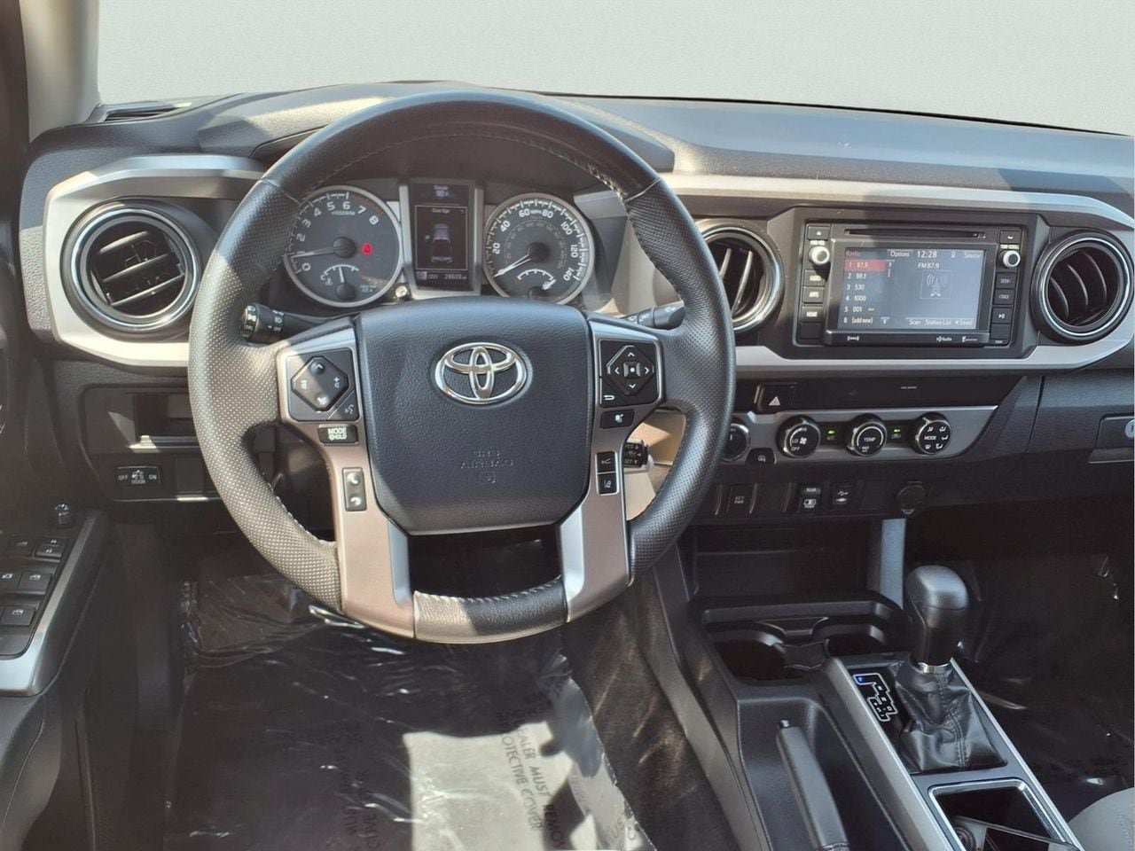 Certified 2019 Toyota Tacoma SR5 AWD/4WD image 11