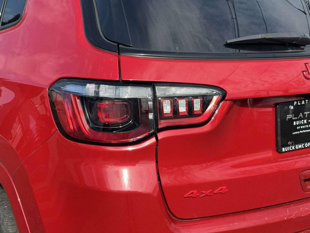 Used 2022 Jeep Compass Limited AWD/4WD image 8