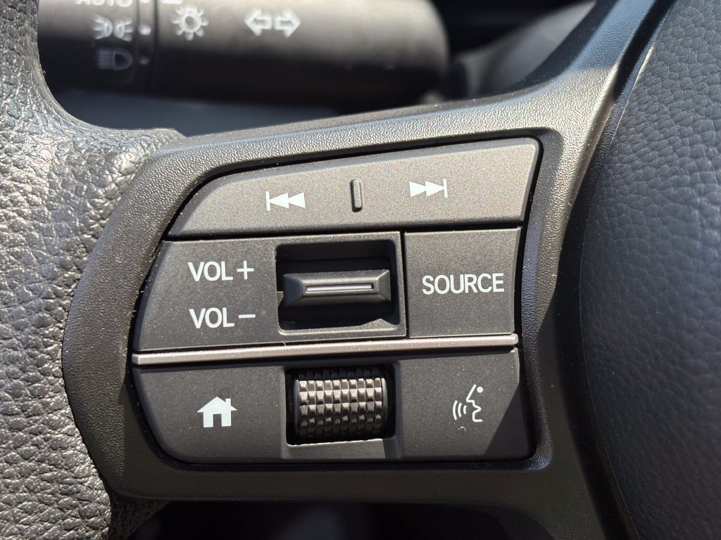 Used 2025 Honda CR-V EX image 6
