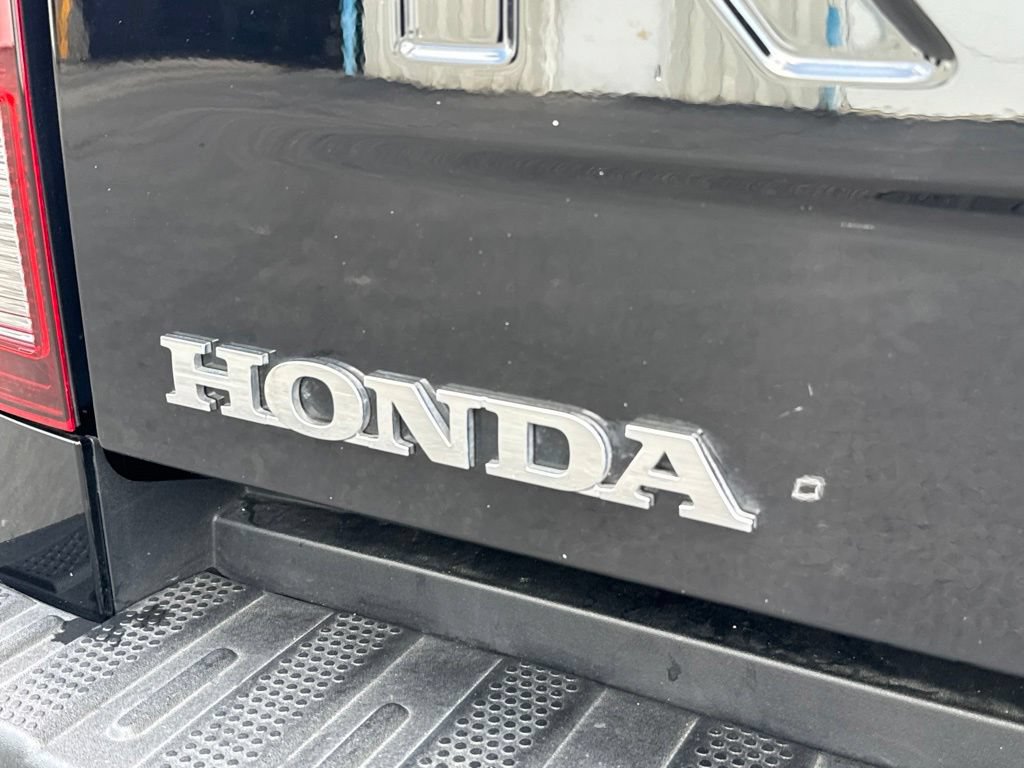 Used 2025 Honda Ridgeline Sport image 11