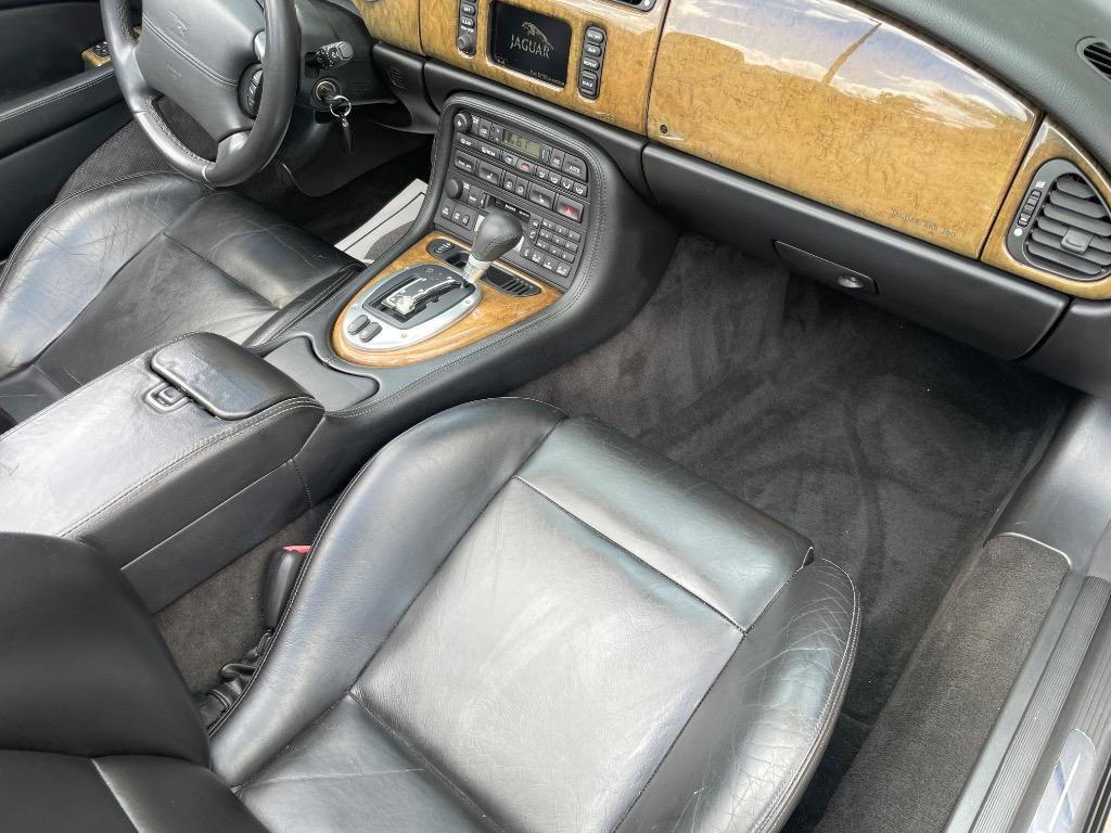 Used 2002 Jaguar XK8 Convertible RWD image 25