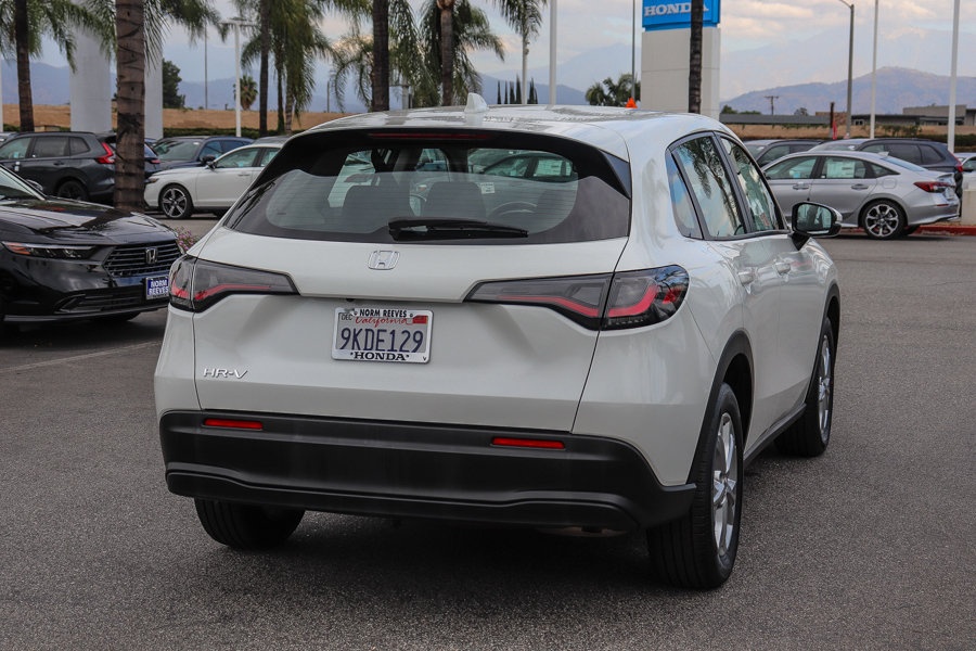 Certified 2024 Honda HR-V LX image 11