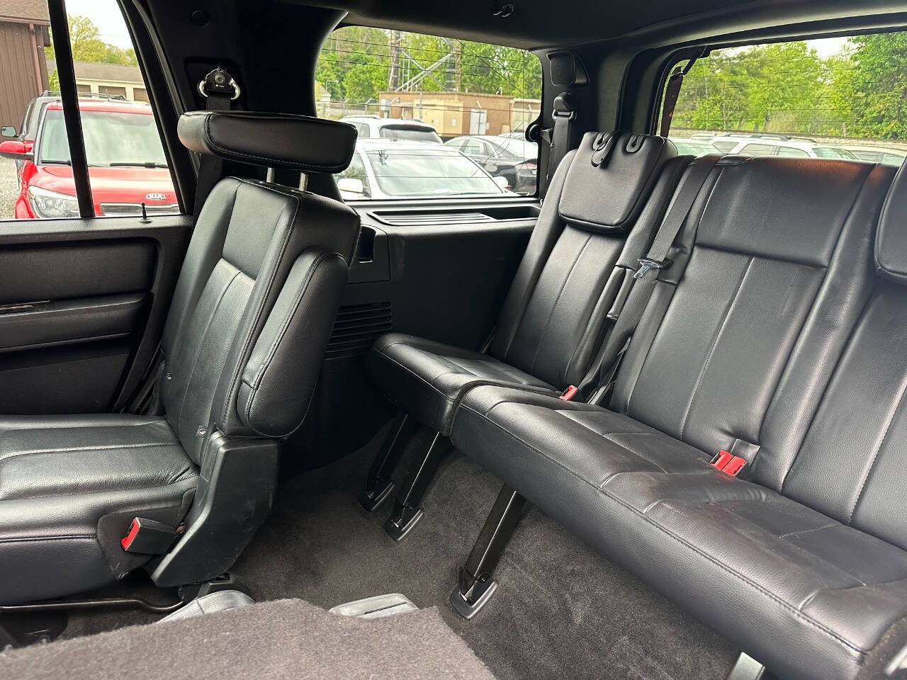 Used 2017 Ford Expedition Limited AWD/4WD image 14