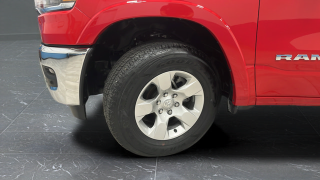 Used 2025 RAM 1500 Big Horn AWD/4WD image 32
