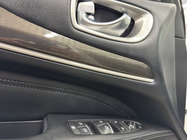Used 2019 INFINITI QX60 Pure AWD/4WD image 12