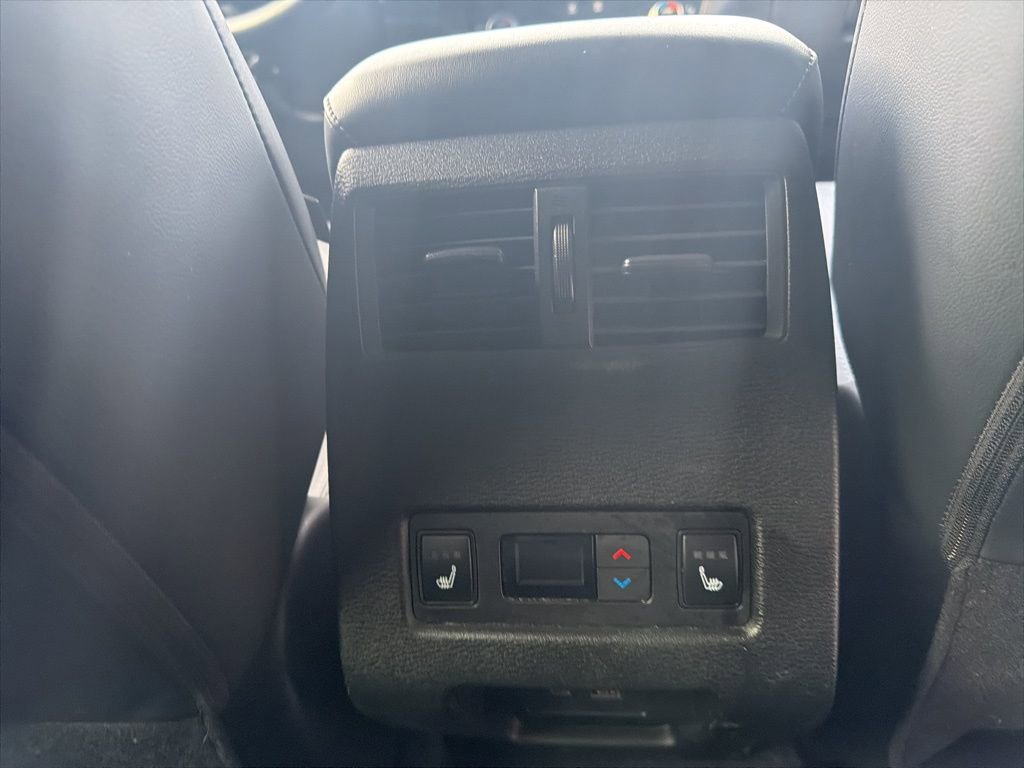 Used 2023 Mitsubishi Outlander SEL image 27