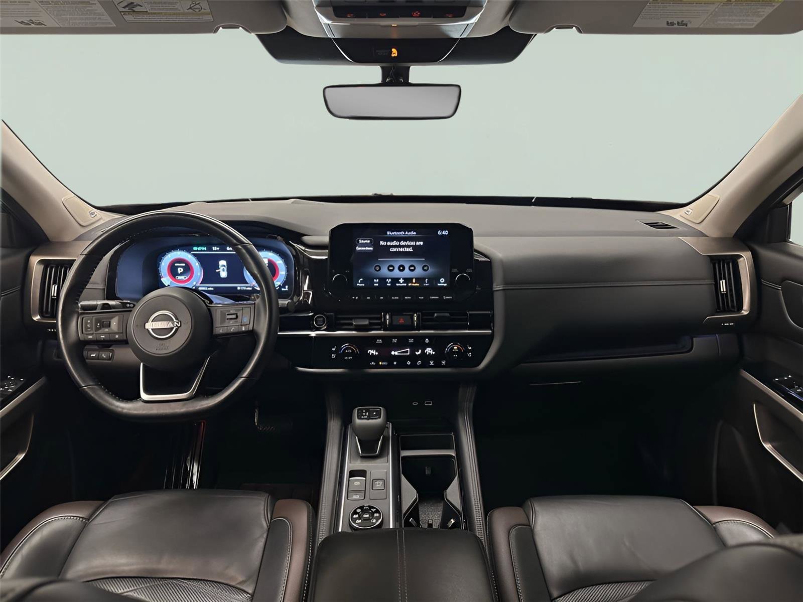 Used 2024 Nissan Pathfinder Platinum w/ Cargo Package image 34