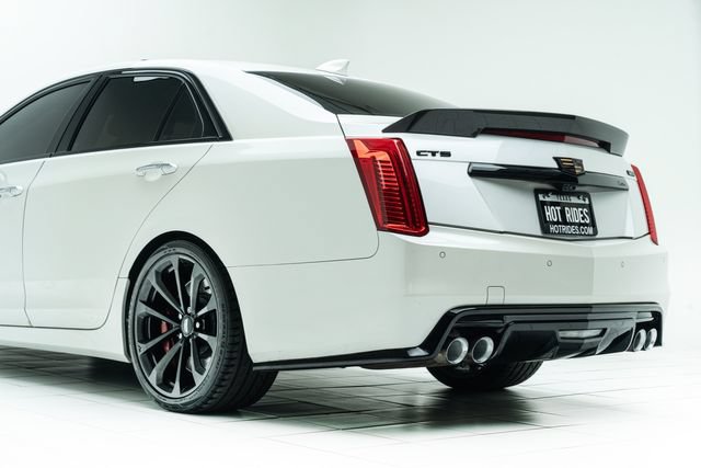 Used 2018 Cadillac CTS V w/ Carbon Fiber Package RWD image 20