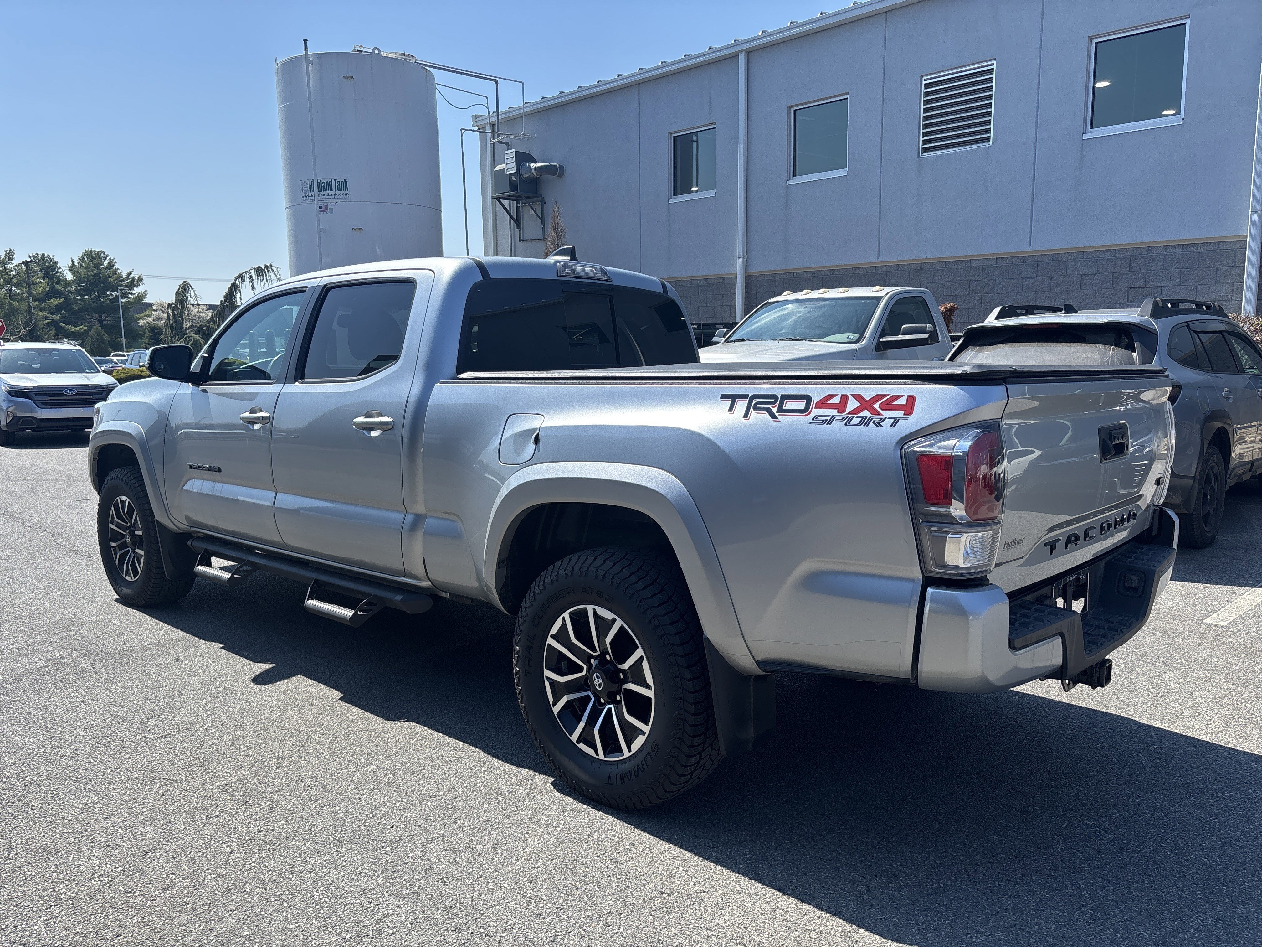 Used 2022 Toyota Tacoma TRD Sport AWD/4WD image 9