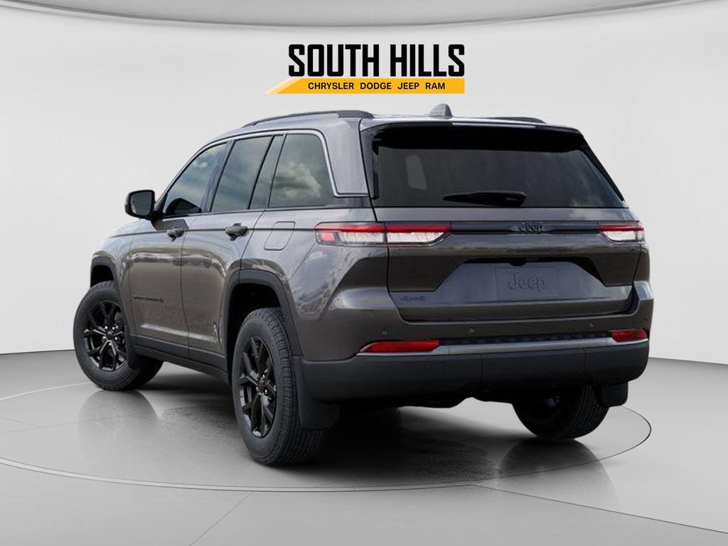 New 2026 Jeep Grand Cherokee Altitude AWD/4WD image 3