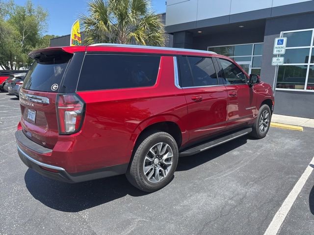 Used 2024 Chevrolet Suburban LT w/ LT Signature Plus Package AWD/4WD image 9