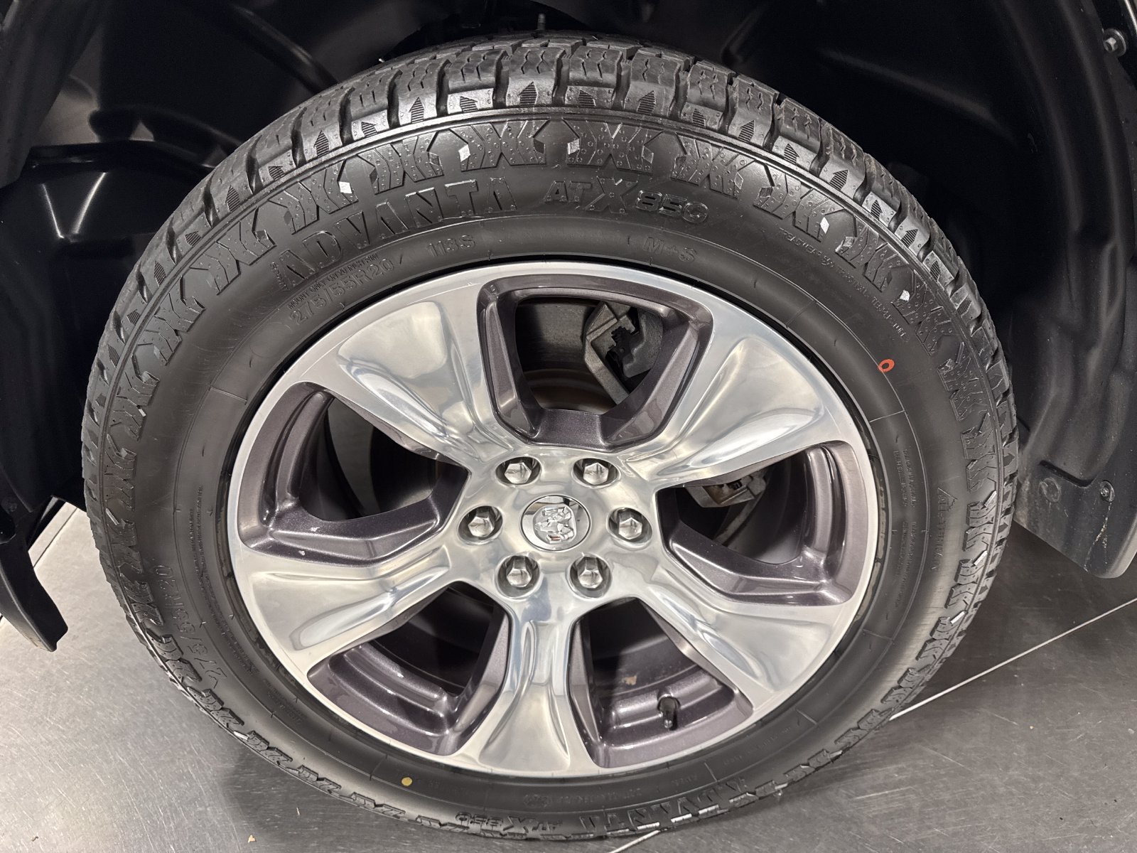 Used 2024 RAM 1500 Laramie AWD/4WD image 2