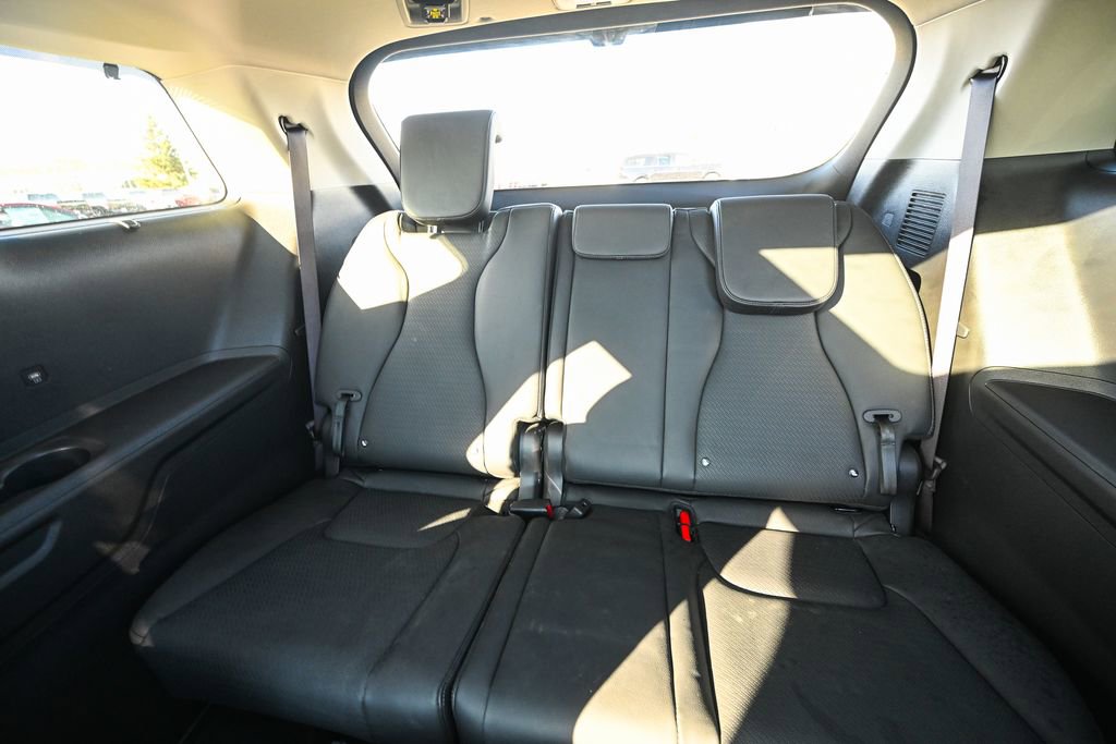 Used 2025 Kia Carnival SX Prestige image 23