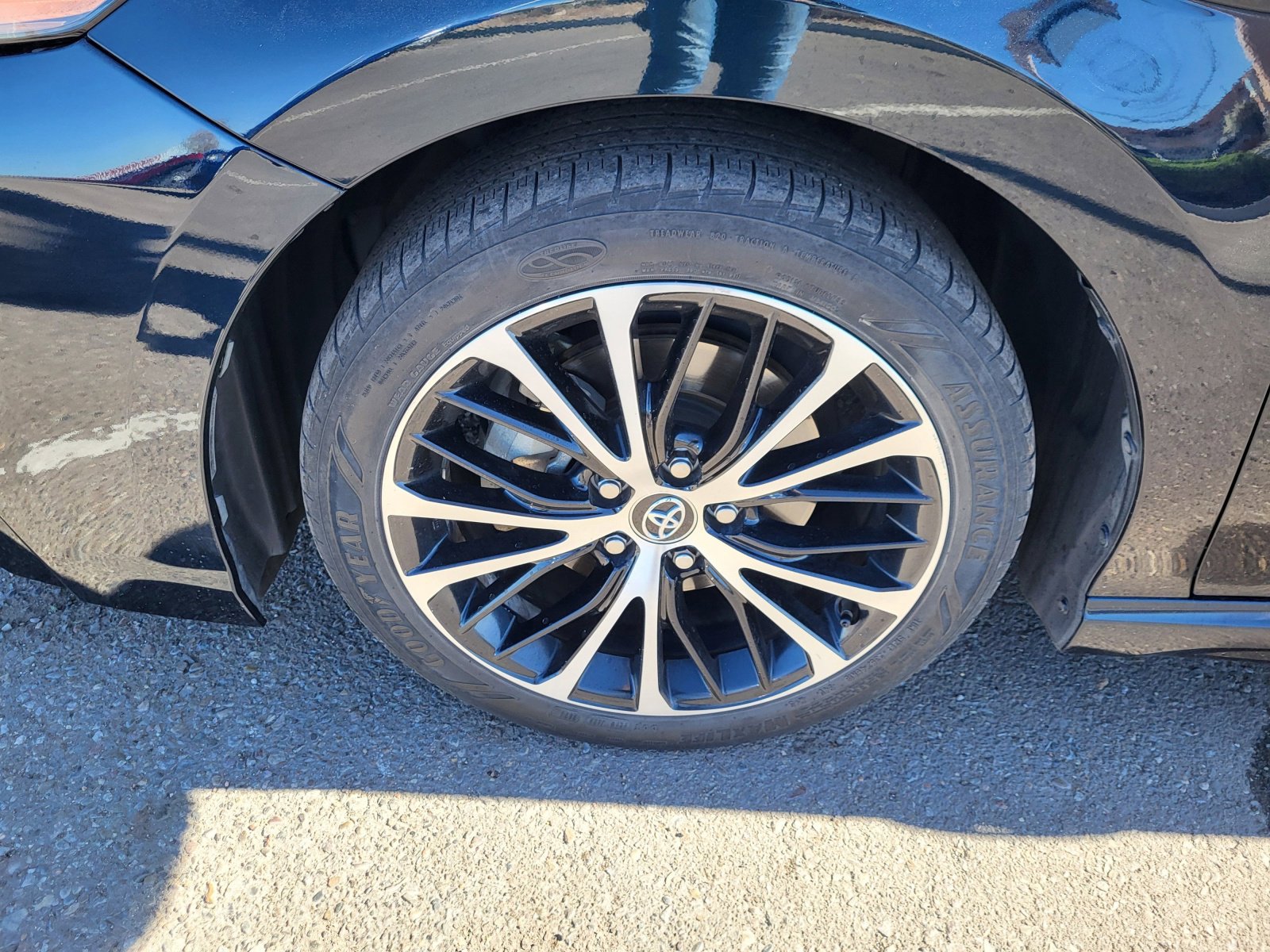 Used 2020 Toyota Camry SE image 24